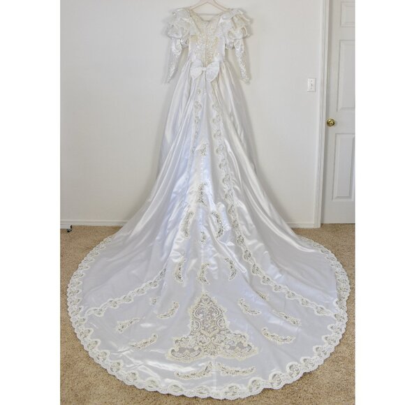 Vintage 80s 90s Wedding Gown Dress Royal Train - 0/2 - Picture 3 of 17